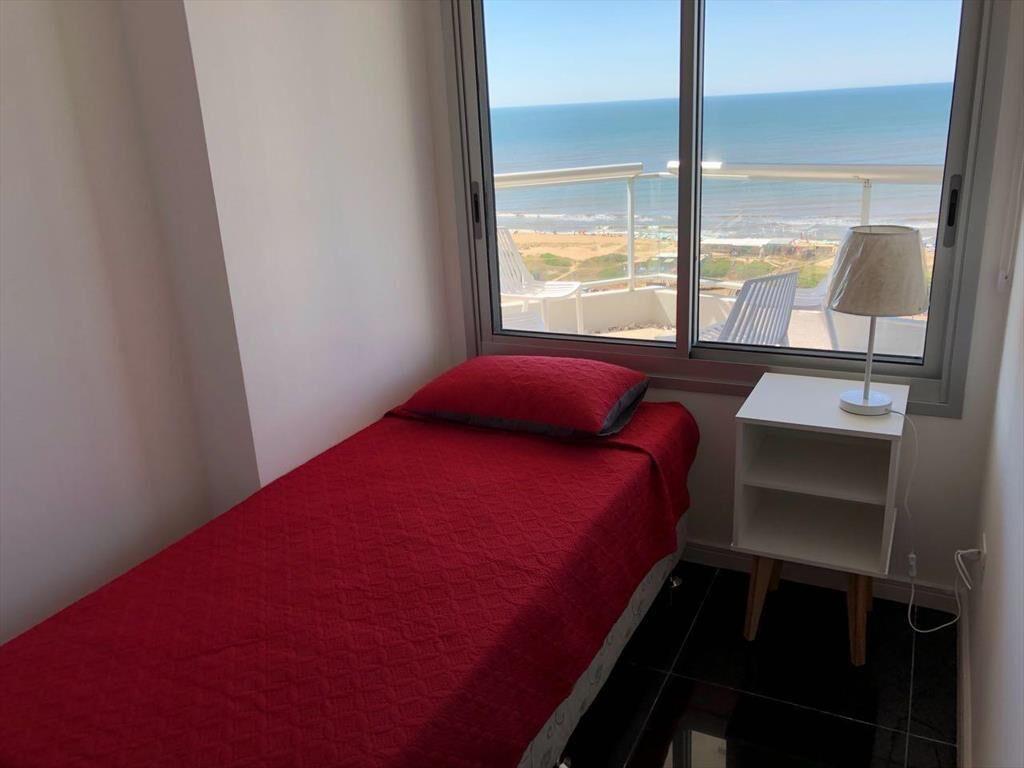 Alquiler invernal 3 dormitorios + servicio en Playa Brava