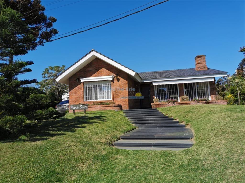Casa en venta en Punta del este de 4 dormitorios
