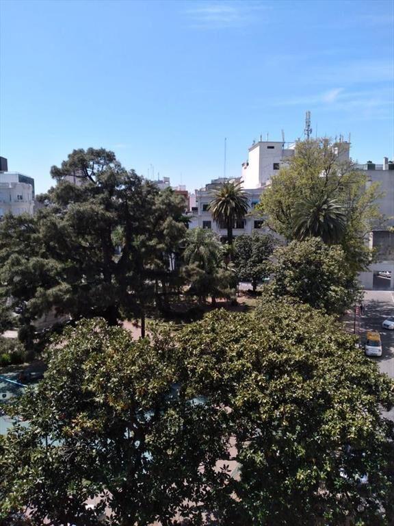 Plaza Zabala esquina Washington