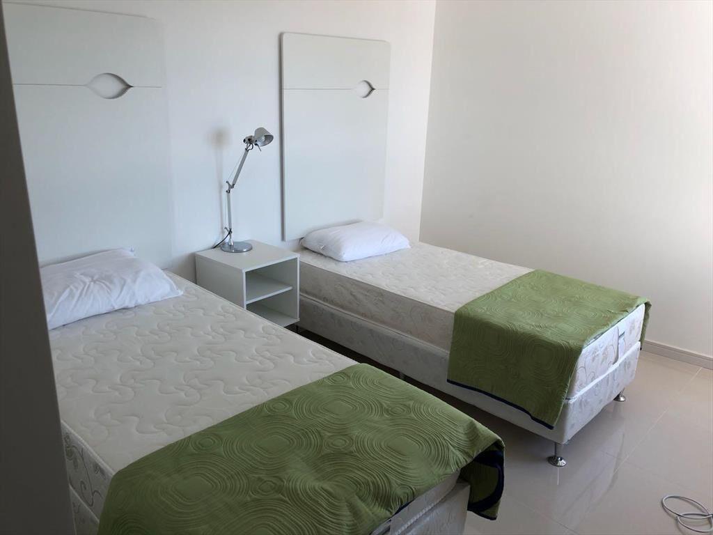 Alquiler invernal 3 dormitorios + servicio en Playa Brava