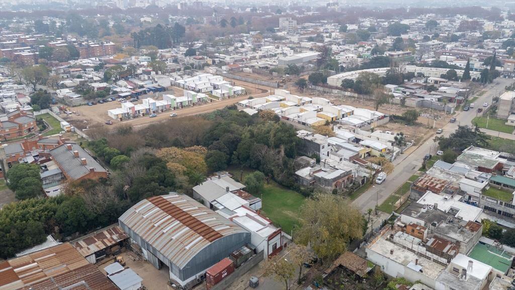 Venta Terreno 3.686 m2 con 2 Casas, Unión