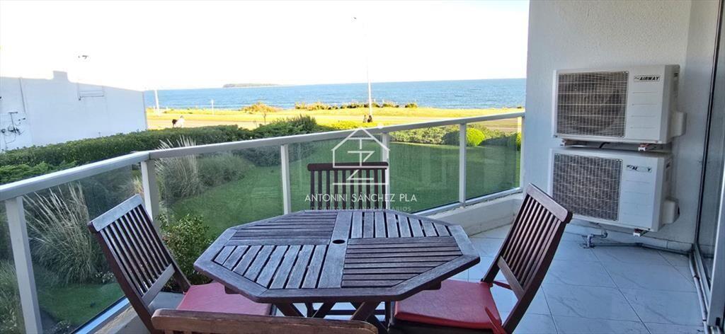 Apartamento 3 dormitorios frente al mar