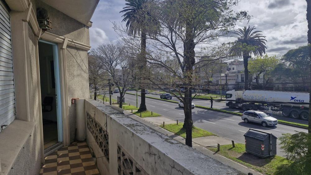 Venta apartamento 3 dorm en Brazo Oriental, Bv. Artigas y M.