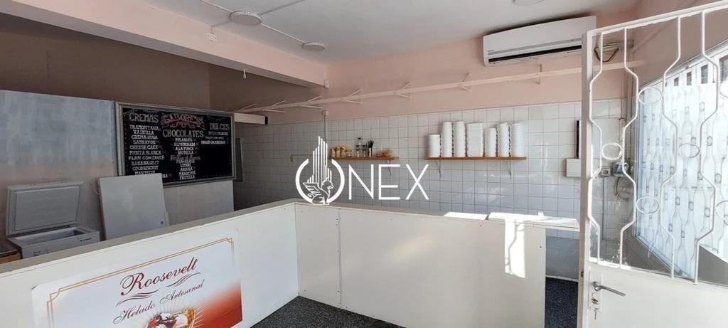 3 Casas y un local con cÃ¡mara de frÃ­o en venta