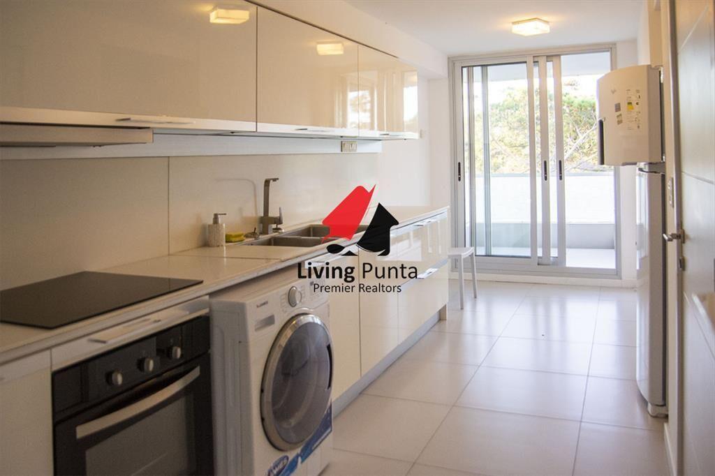 Departamento de 2 suites + depedencia en venta al