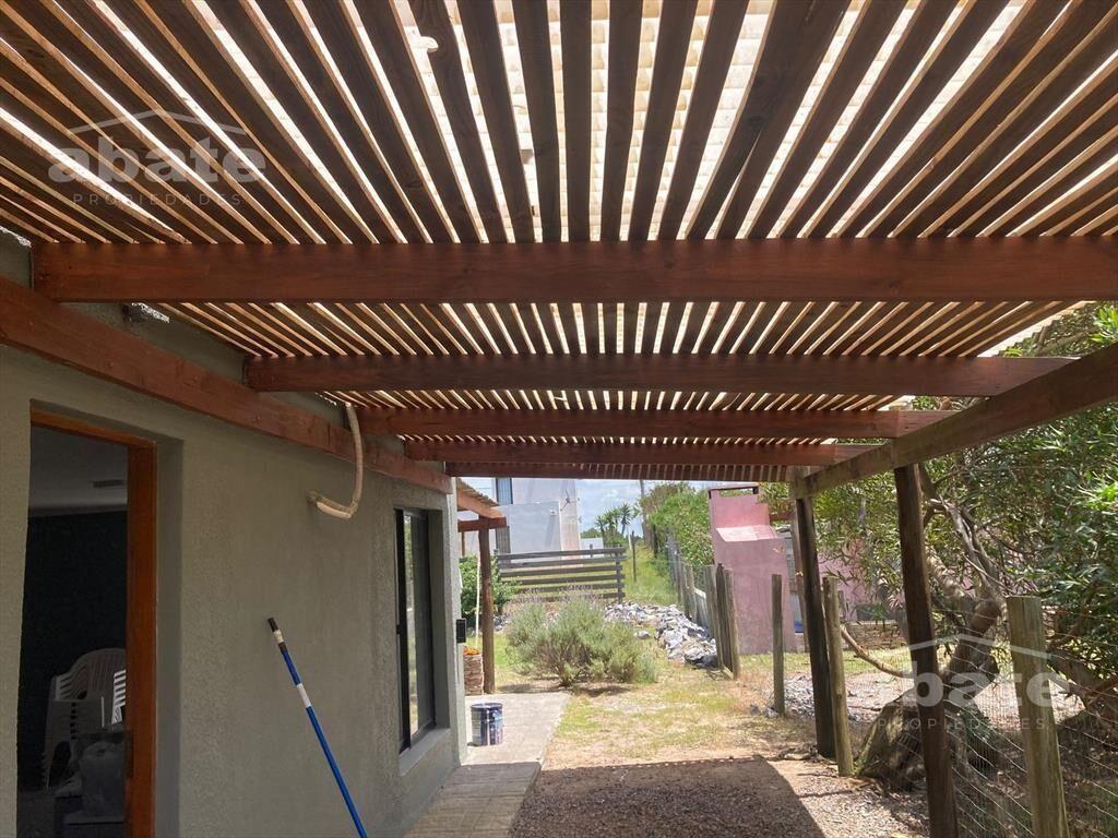 Venta de 2 Casas en Punta del Diablo