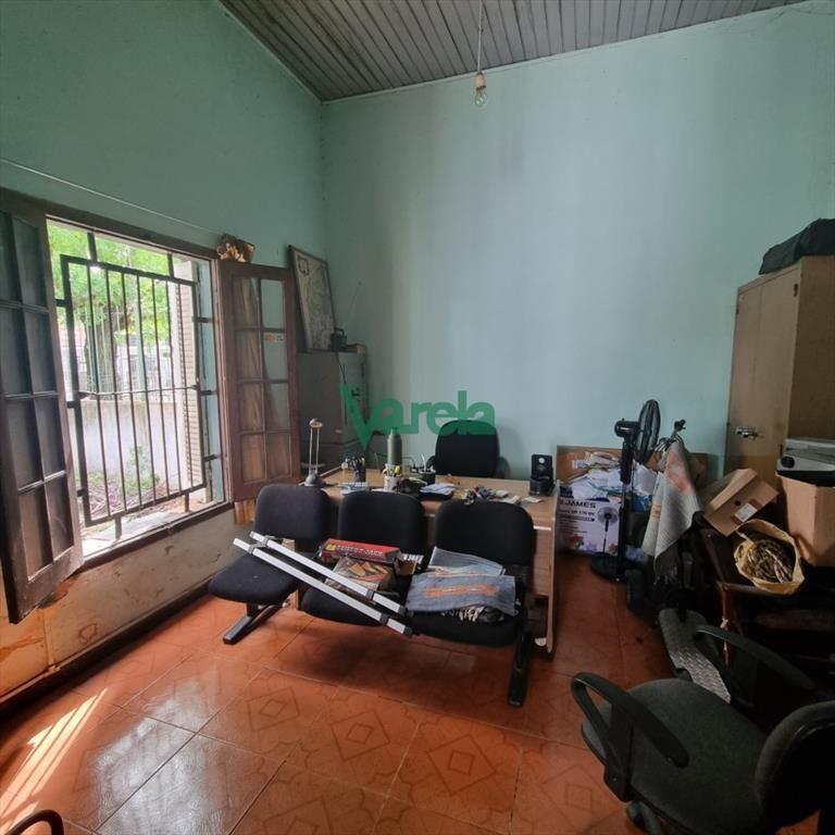 Venta de galpon con casa de 2 dorm Camino a
