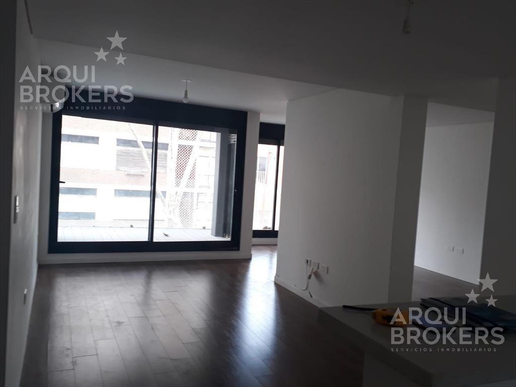 Alquiler apartamento dos dormitorios en Barrio Sur -702