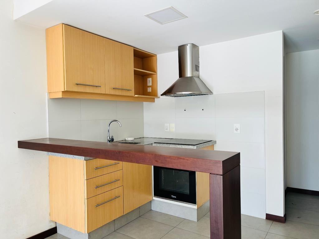 Apartamento en Alquiler en Buceo Monoambiente Semi Equipado