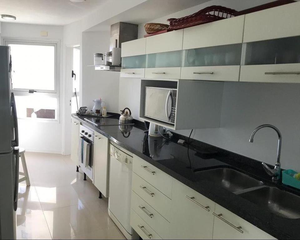 Torre O 9D Alquiler apartamento 3 dorm y dependencia Brava!