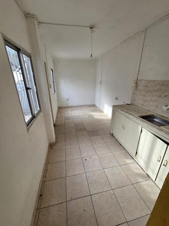 Bv Batlle y Ordoñez prox Av Italia, 272 m2 de terreno, 10 m