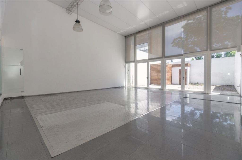 Casa en alquiler en Tres Cruces para empresa