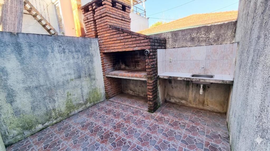 Venta apartamento 2 dormitorios con Parrillero y patio priv