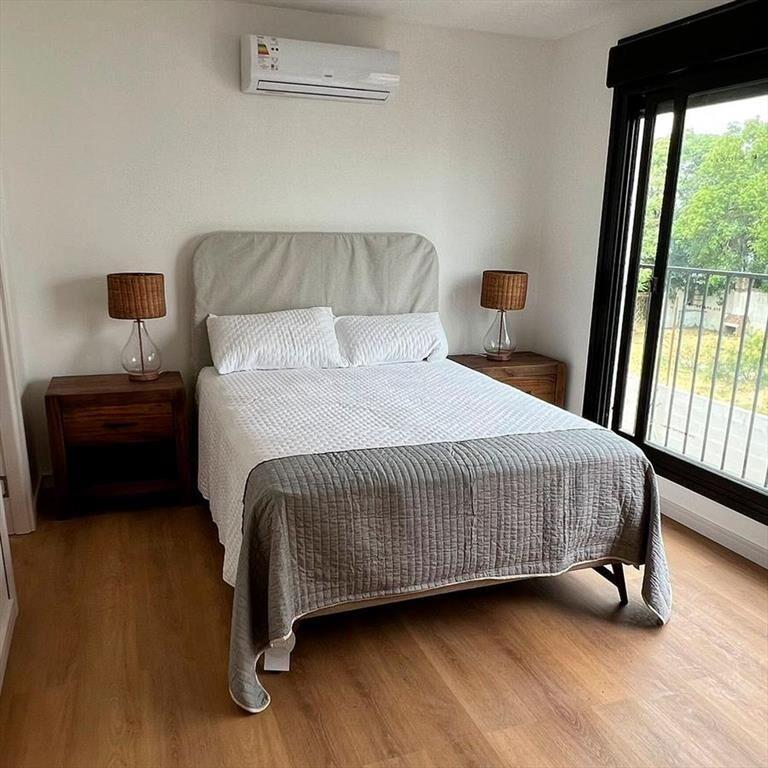 Venta casa tres dormitorios en Parque Miramar - 01B