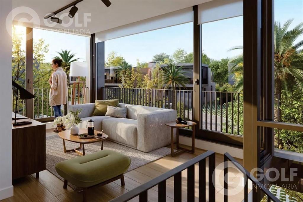 Venta Casa en Jardines del Polo con Cochera