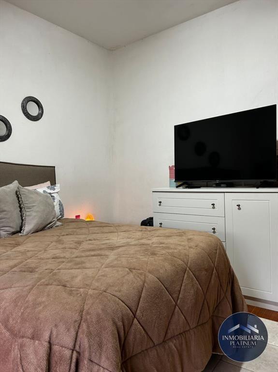 Venta 3 Casas con Renta y Cochera en Jardines del Hipódromo