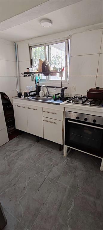 Alquiler Prado Próximo PLAZA CUBA CASA PH AL FONDO CON PATI