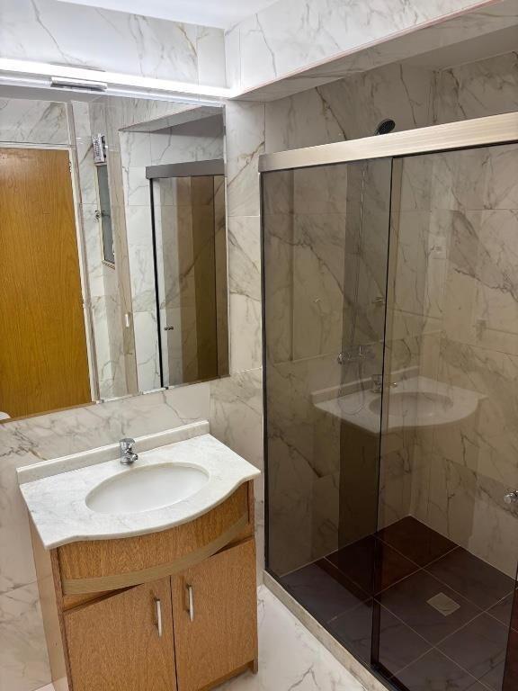 ALQUILO APARTAMENTO,3 Dorm,3 Ban, Servicio A METROS DEL MAR!