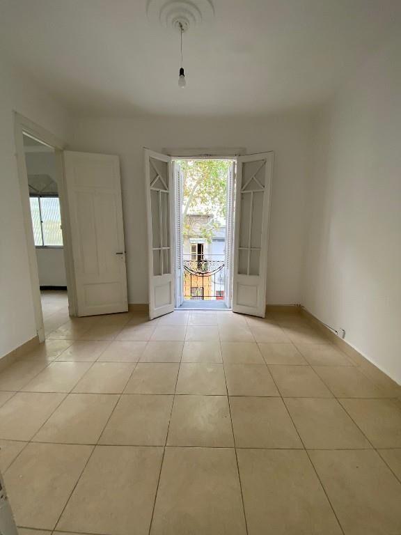 Hermoso Apto!! 3 Dorm. C/ balcón Barrio Sur!!