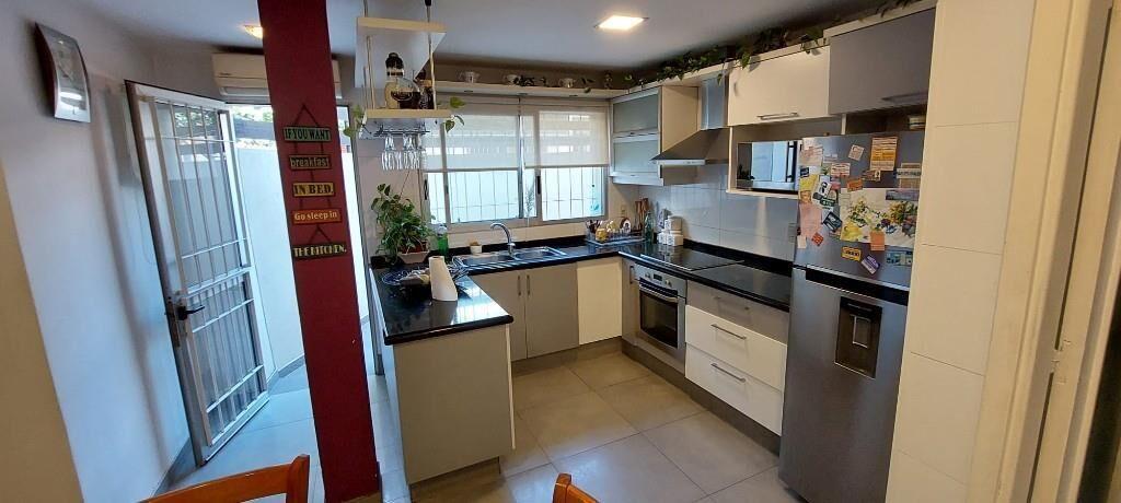 Se vende Tipo casa PH Basilio Pereira de la Luz,Pocitos New