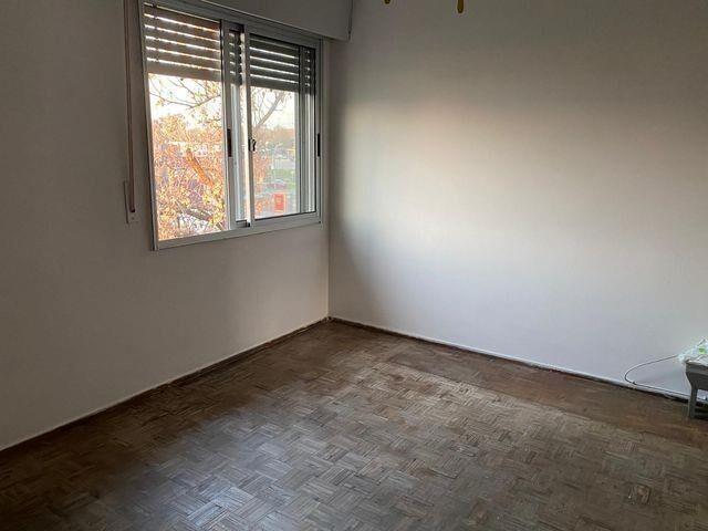 AMPLIO APARTAMENTO DE UN DORMITORIO (FRENTE A T. INGLESA)