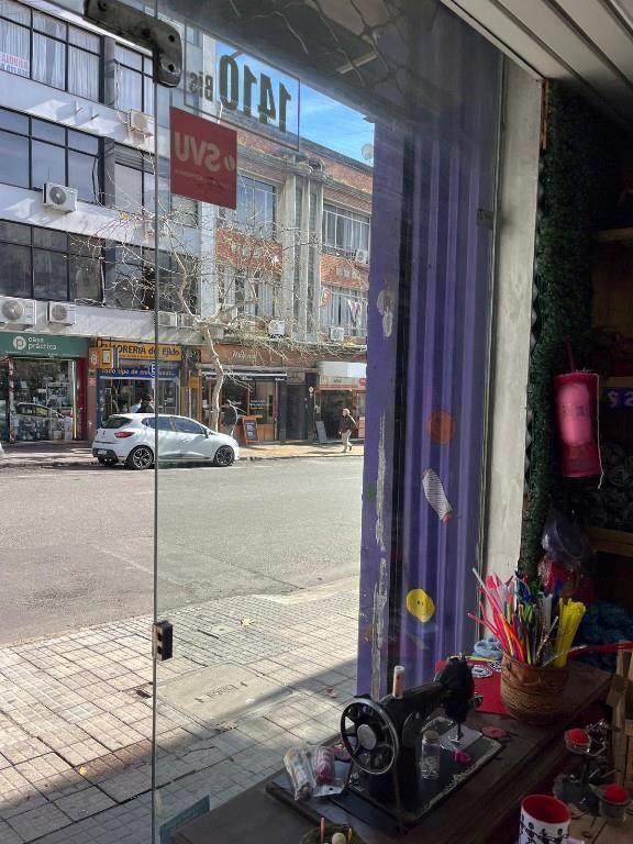 VENTA DE LLAVE COMERCIAL EN RUBRO MERCERÍA