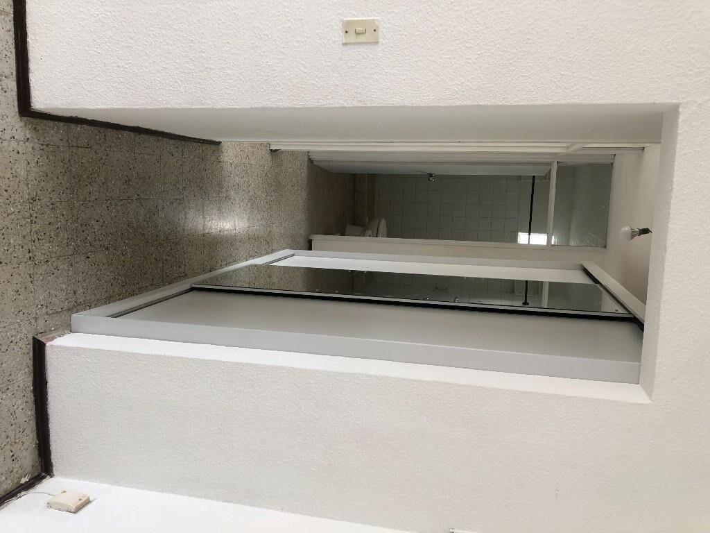 DUEÑO VENDE APARTAMENTO CON RENTA MALVIN NORTE EUSKALERRIA