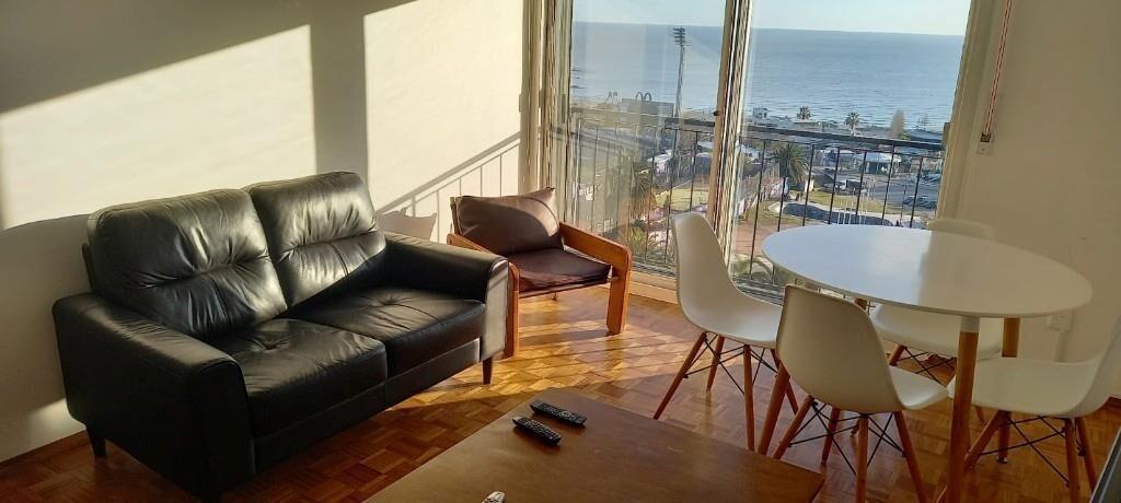 P.CARRETAS.2DORM,,WIFI,CABLE,A/A.GGE. U$S 1200..T-099633972