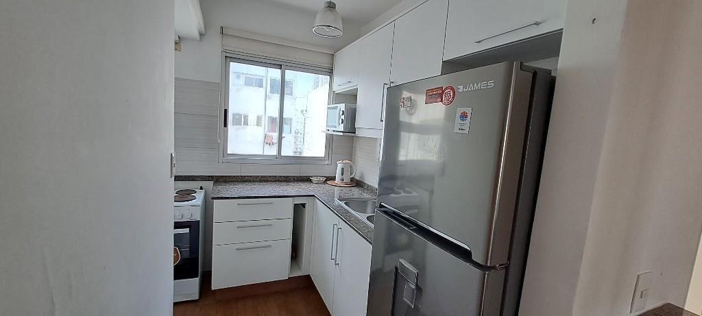P.CARRETAS.2DORM,,WIFI,CABLE,A/A.GGE. U$S 1200..T-099633972