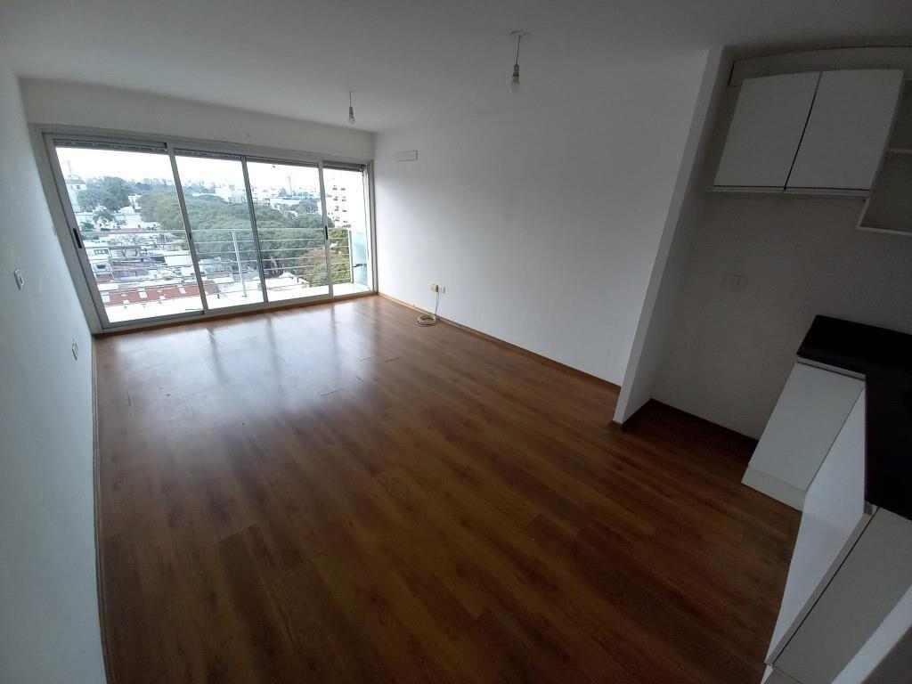 Alquilo Monoambiente con Amplia Terraza, Vista despejada