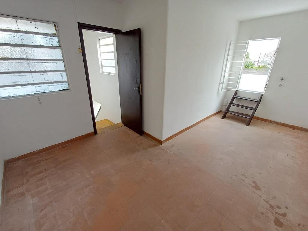 ALQ 2 DORM Y ALTILLO c/AZOTEA.