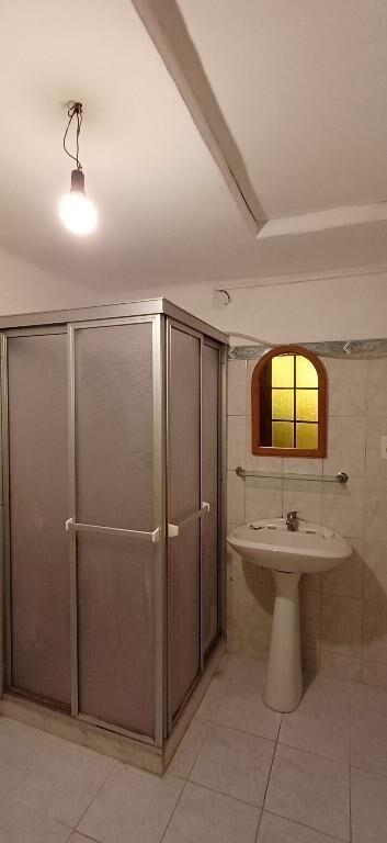 Casa en venta - 2 dorm con cochera Atahualpa refVC1002