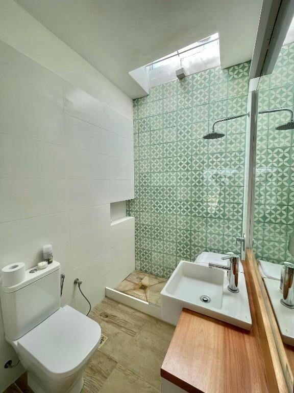 Imperdible Oportunidad, Casita Con Seguridad De Apto.
