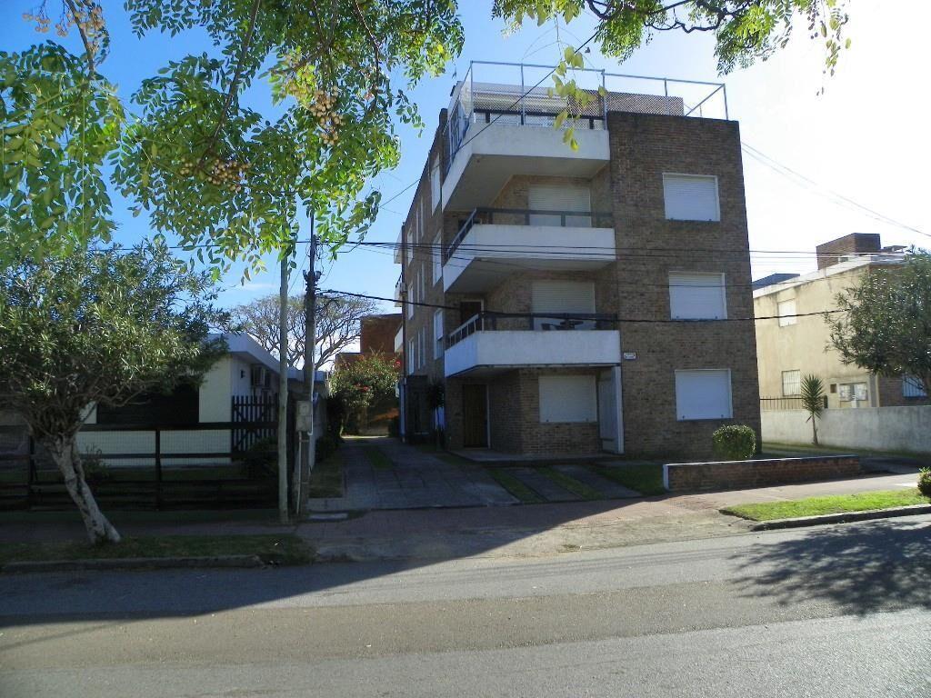 Apartamento con ascensor  Centro Piriápolis