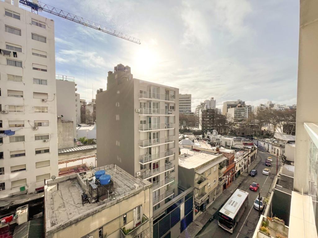 Apartamento En Alquiler, Cordón, 1 Dormitorio, Piso 7, Balco