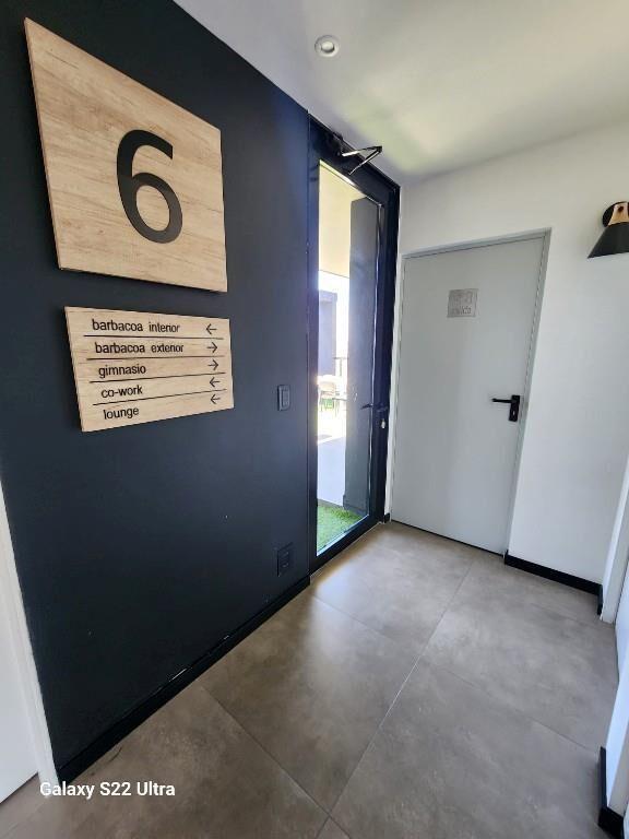 A estrenar c/garaje amplio, muy bajos GC, amenities