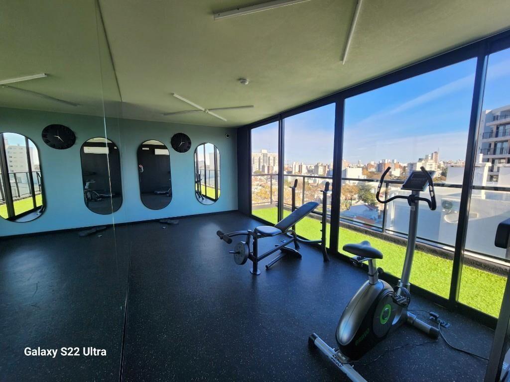 A estrenar c/garaje amplio, muy bajos GC, amenities