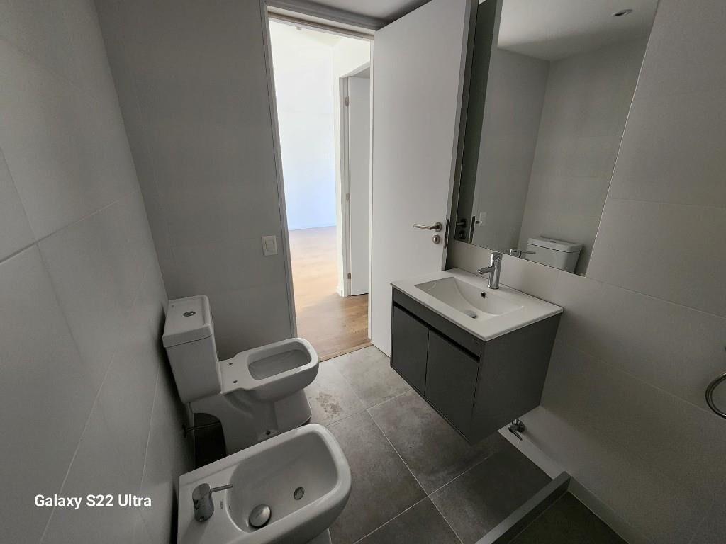 A estrenar c/garaje amplio, muy bajos GC, amenities