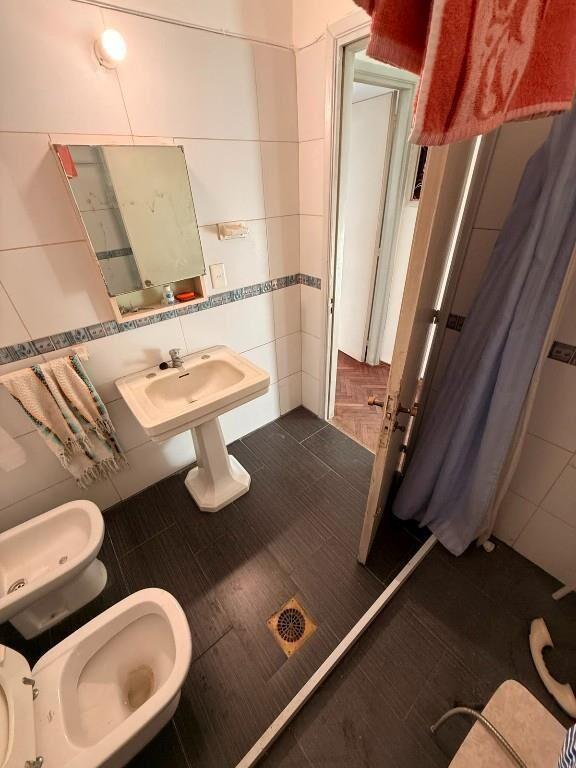 muy lindo apartamento 2 dormitorios sobre Av Libertador