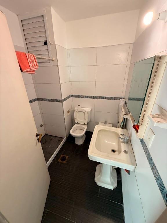 muy lindo apartamento 2 dormitorios sobre Av Libertador