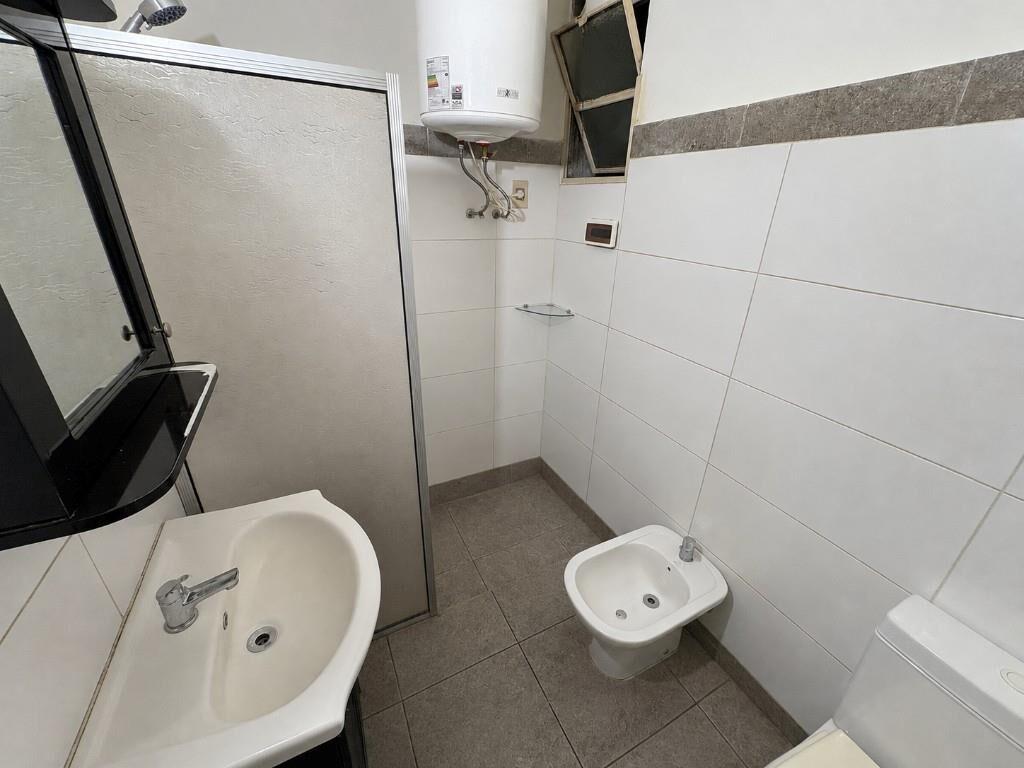 Apartamento Venta En Planta Baja Al Frente De 2 Dormitorios