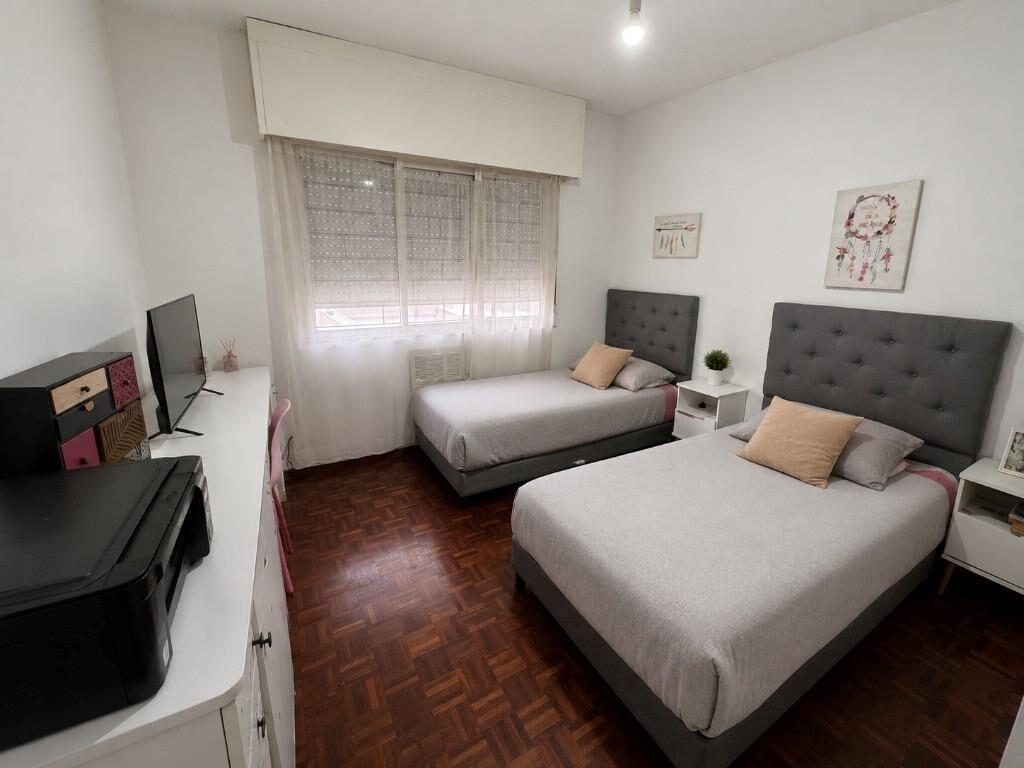 Apartamento Venta En Planta Baja Al Frente De 2 Dormitorios