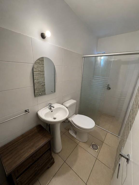 CASA 3 DORMITORIOS PH INDEPENDIENTE SOBRE AVENIDA SAN MARTÍN