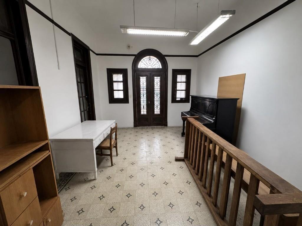 CASA 3 DORMITORIOS PH INDEPENDIENTE SOBRE AVENIDA SAN MARTÍN