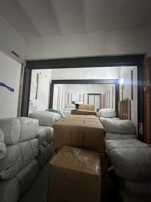 Local comercial y depósito  a la venta en Barrio Reus