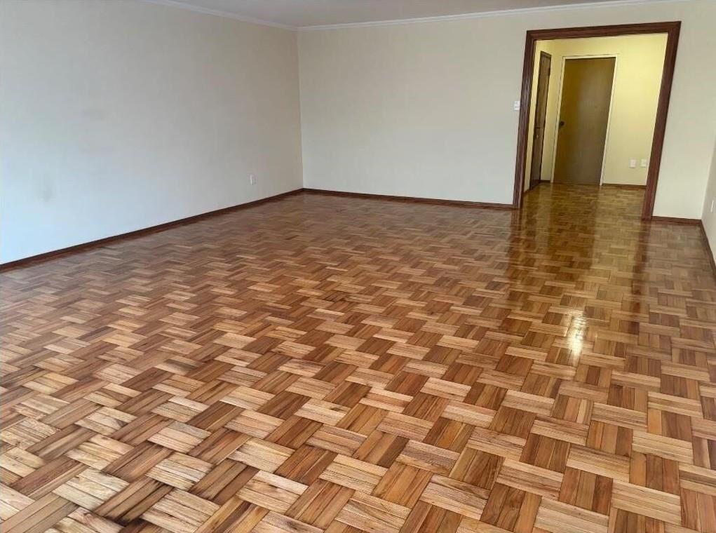 ALQUILO PARA OFICNA ,3 Dorm,3 Ban Y Servicio Cerca Del Mar!