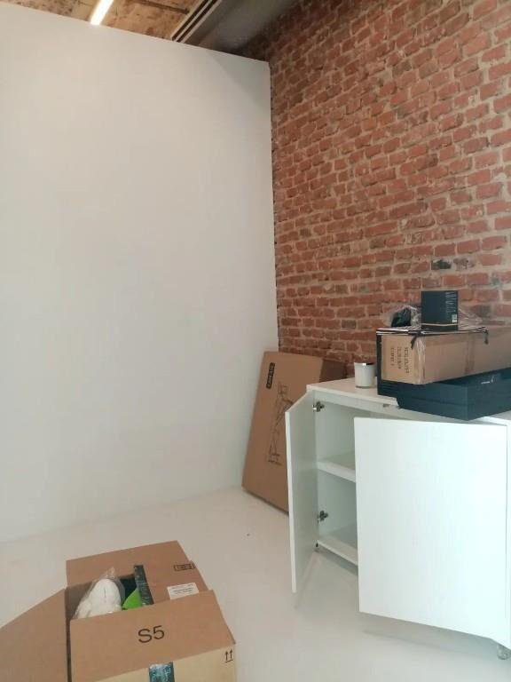 Oficina o Local de 100 m2 a metros del Punta Carretas Shoppi