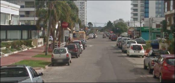 Local Comercial A La Calle Punta Del Este Zona Parada 2