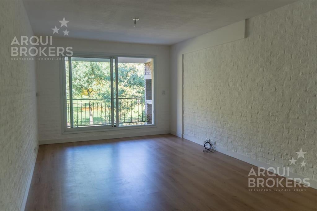 Apartamento de dos dormitorios en alquiler en Haras del Lag