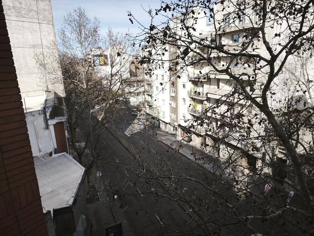 Venta en Parque Rodó de Apartamento de Dos Dormitorios con